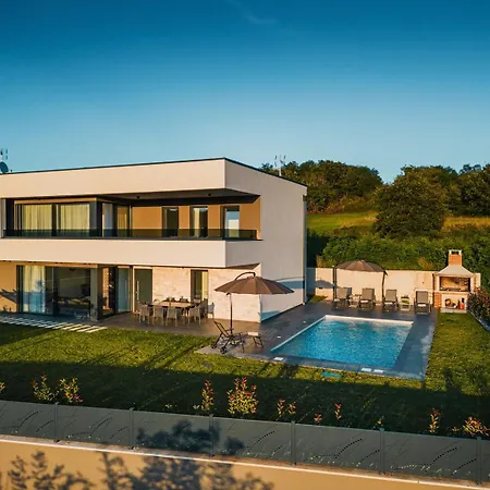 Villa Beautiful Angelina With Private Pool And Sauna *