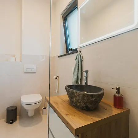 Beautiful Angelina With Private Pool And Sauna Villa *