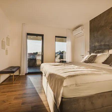 Villa Beautiful Angelina With Private Pool And Sauna *