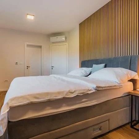 Beautiful Angelina With Private Pool And Sauna Villa *